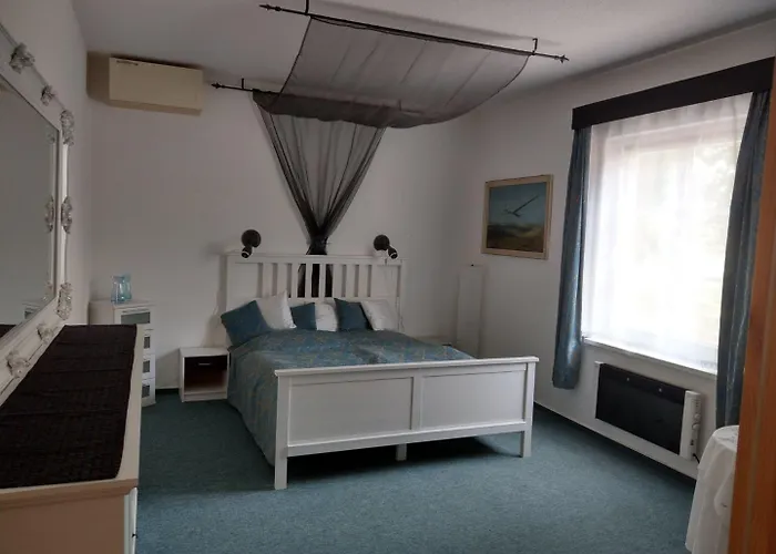 Schloss Pensión Lohm